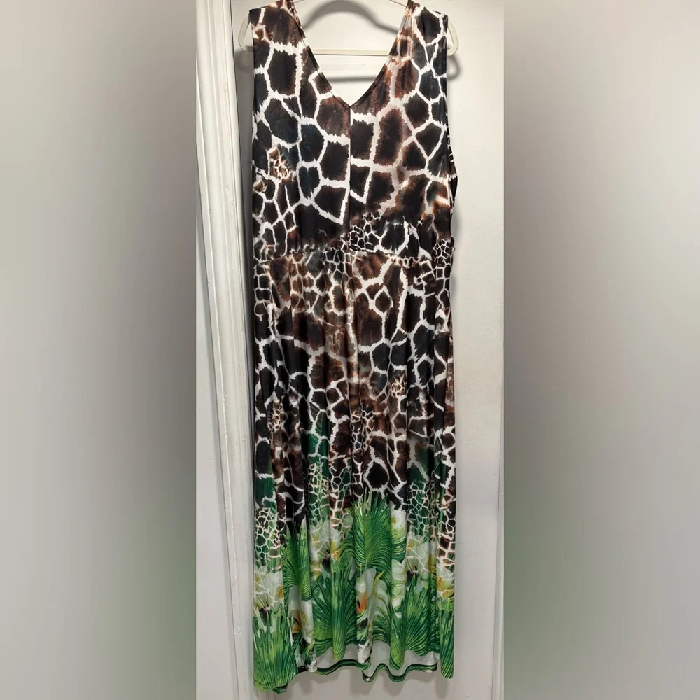 Ulla Popken,  sleeveless Animal Print Maxi Dress with Green Accents, Size 20-22 - Picture 7 of 7